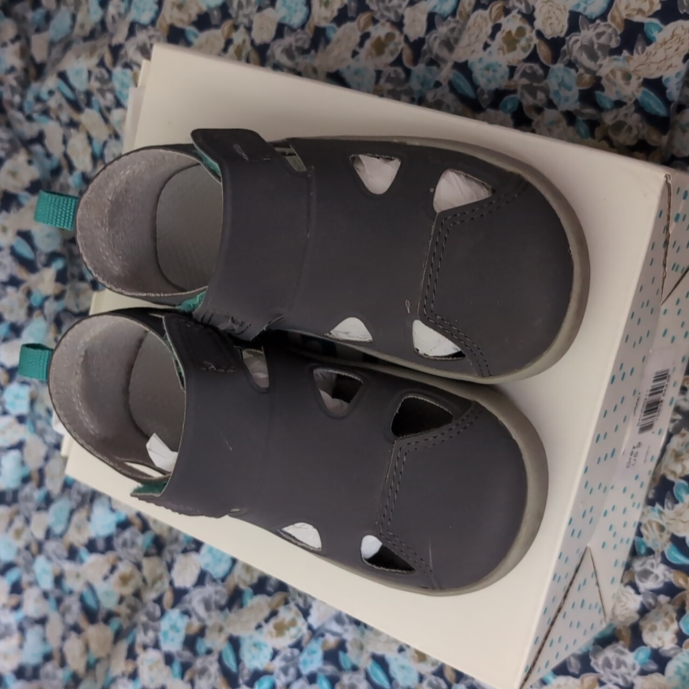 TEN LITTLE | Gray Everyday Summer Sandals